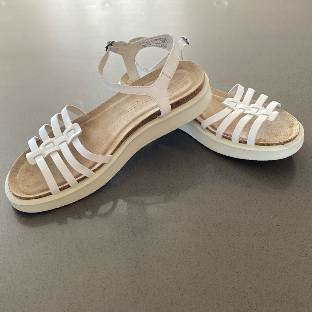 Ecco White Corkspere Sandal sz 39